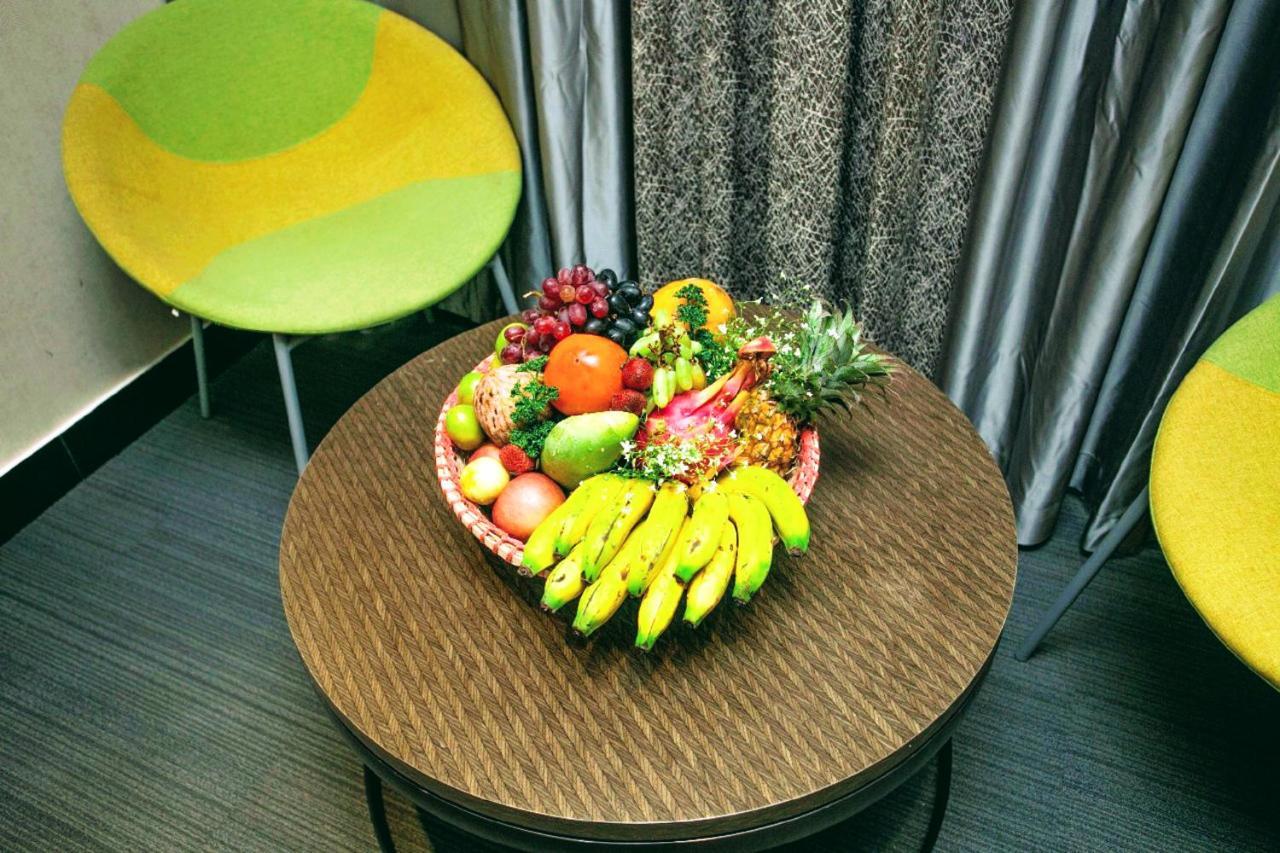 Hotel Omni Residency Дака Екстериор снимка